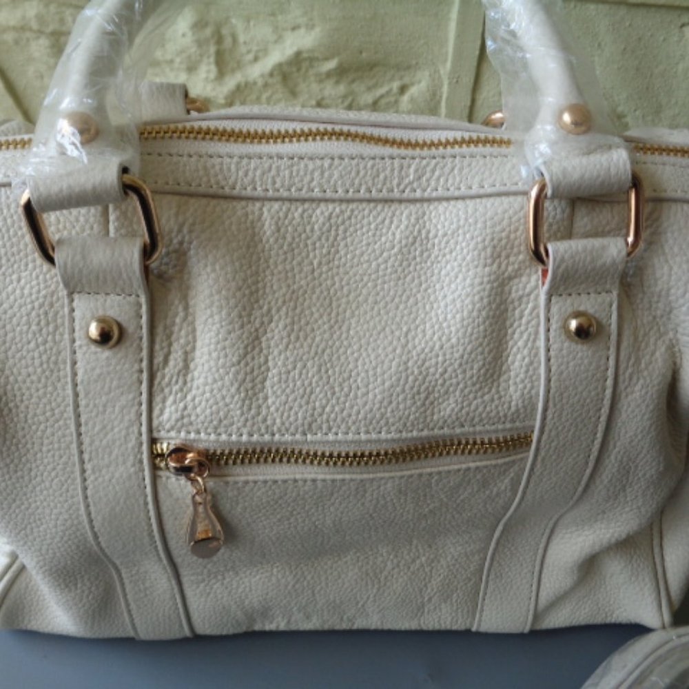 TERZETTO BEIGE DOUBLE HANDLE POCKET BOOK.NW